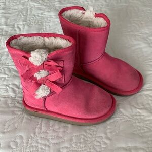 Koolaburra boots. Toddler 9.